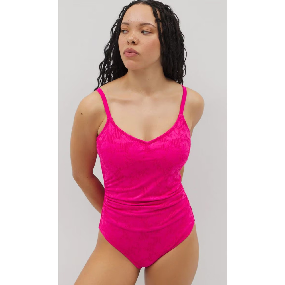 NWT BEYOND CONTROL DRAGON FRUIT PINK TEXTURED SOLIDS ONE PIECE SWIMSUIT SZ 14